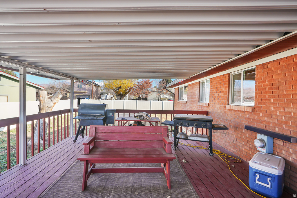 648 W 2200 N Clinton, UT 84015