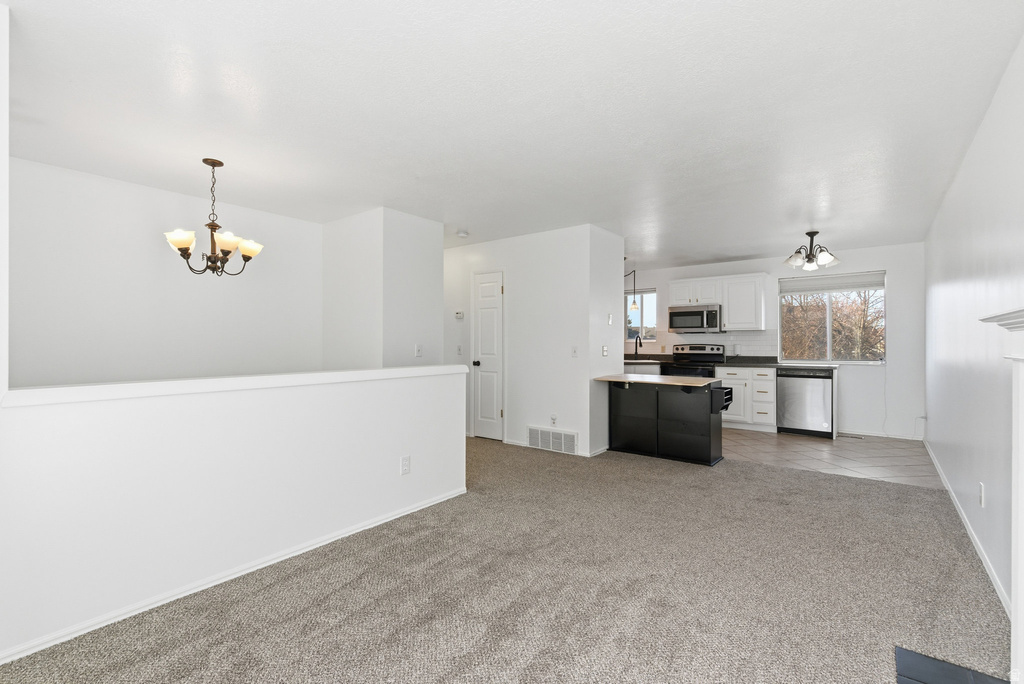1683 N 250 W Layton, UT 84041