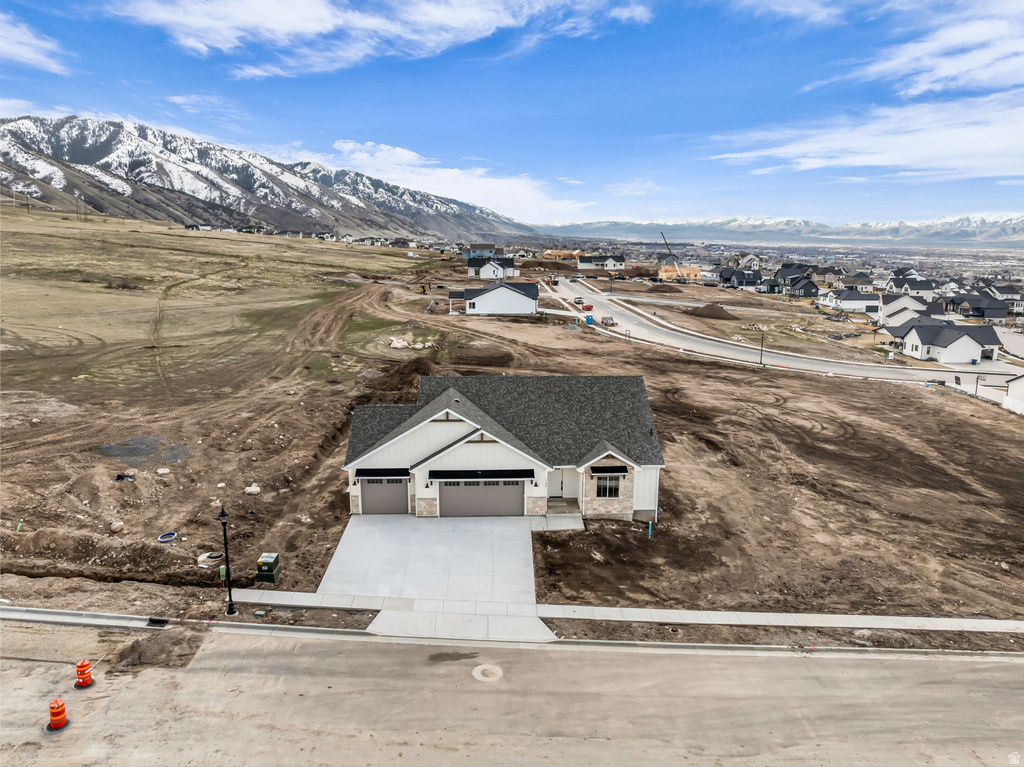 1154 E 160 N Hyde Park, UT 84318