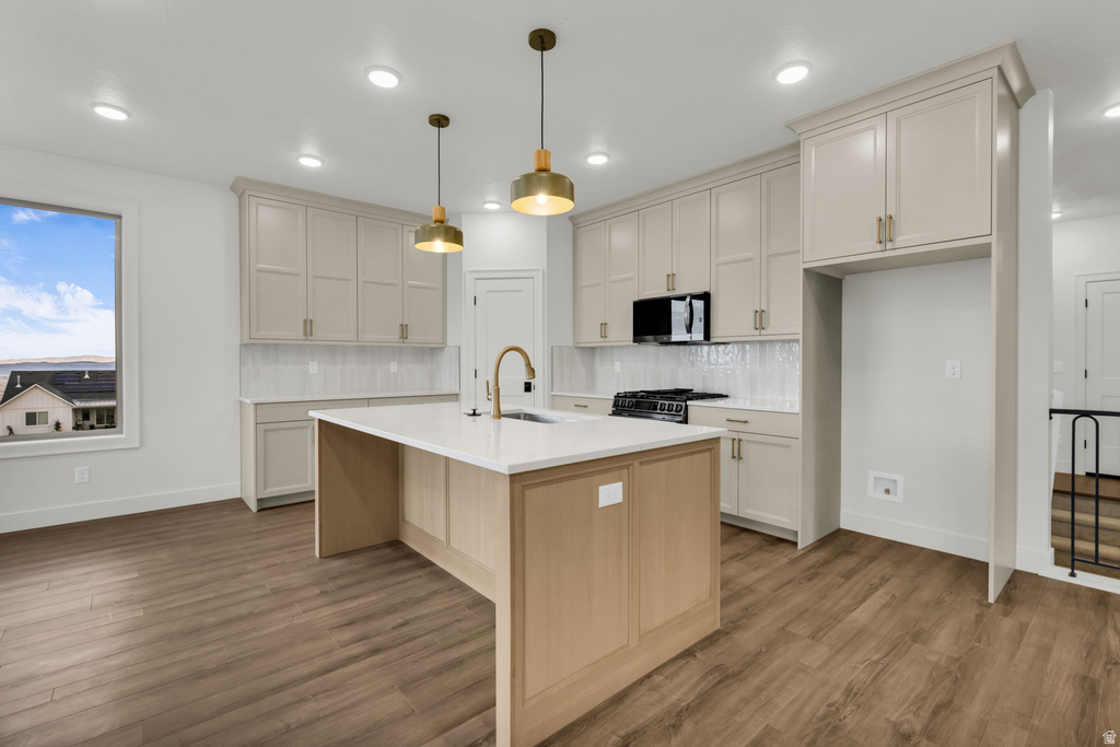 1154 E 160 N Hyde Park, UT 84318