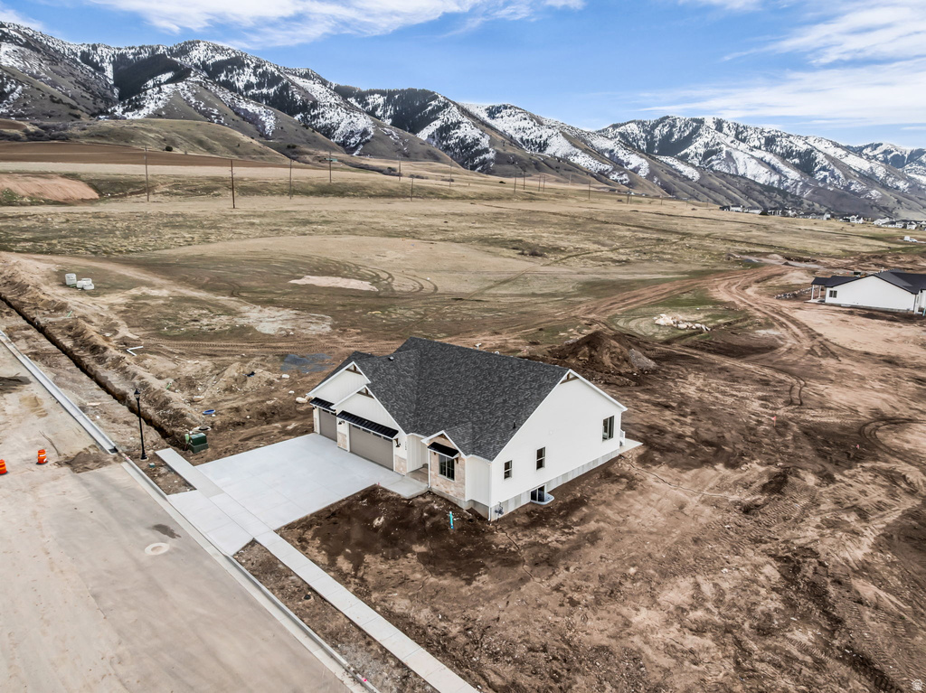 1154 E 160 N Hyde Park, UT 84318