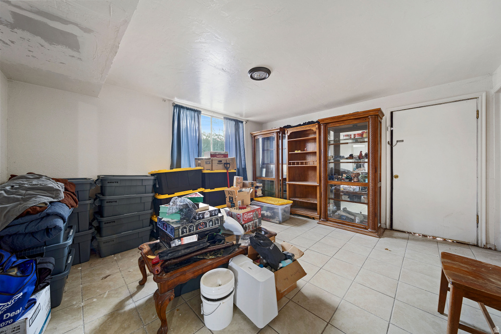 4952 S 3535 W Taylorsville, UT 84129