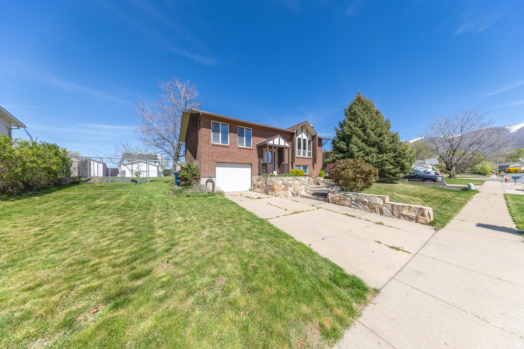 75 E MONTICELLO DR Kaysville, UT 84037