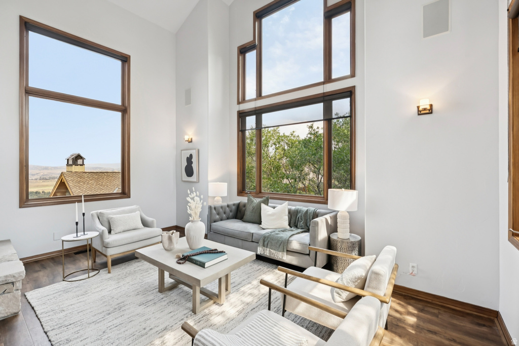 2044 MAHRE DR Park City, UT 84098