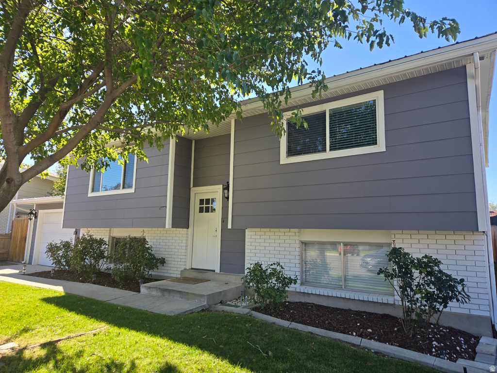 3906 S BOOTHILL CIR West Valley City, UT 84120