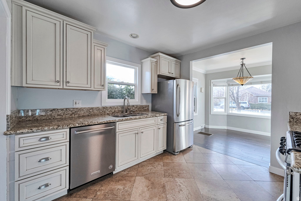 2983 S 2000 E Salt Lake City, UT 84109