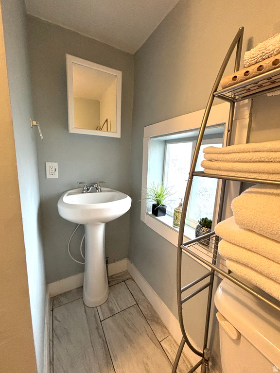 665 S MUSSER CT Salt Lake City, UT 84102