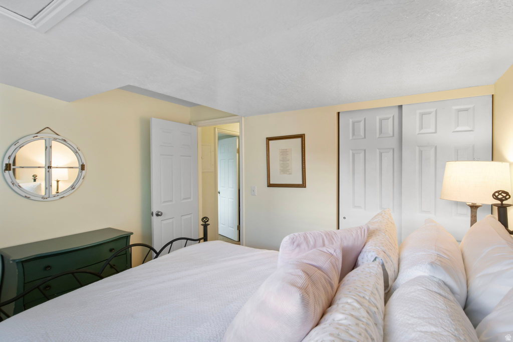 9976 N OAK RD Cedar Hills, UT 84062