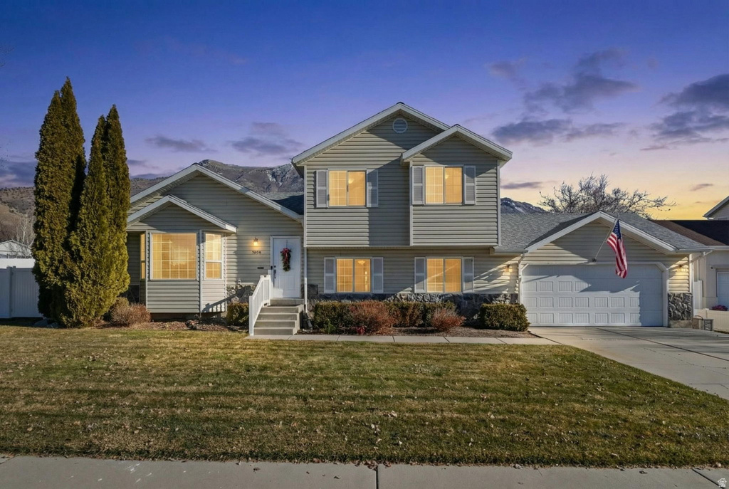 9976 N OAK RD Cedar Hills, UT 84062