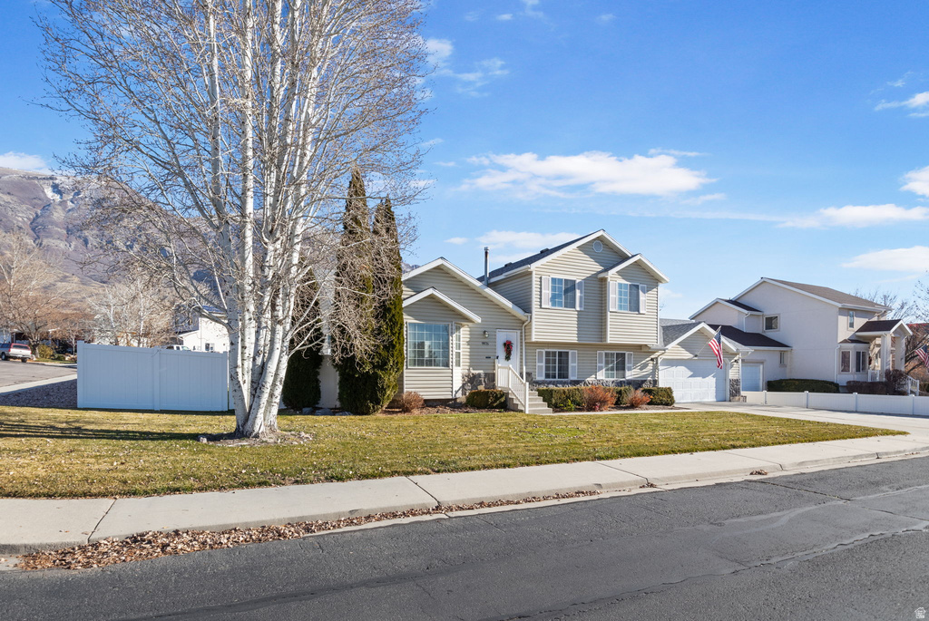 9976 N OAK RD Cedar Hills, UT 84062