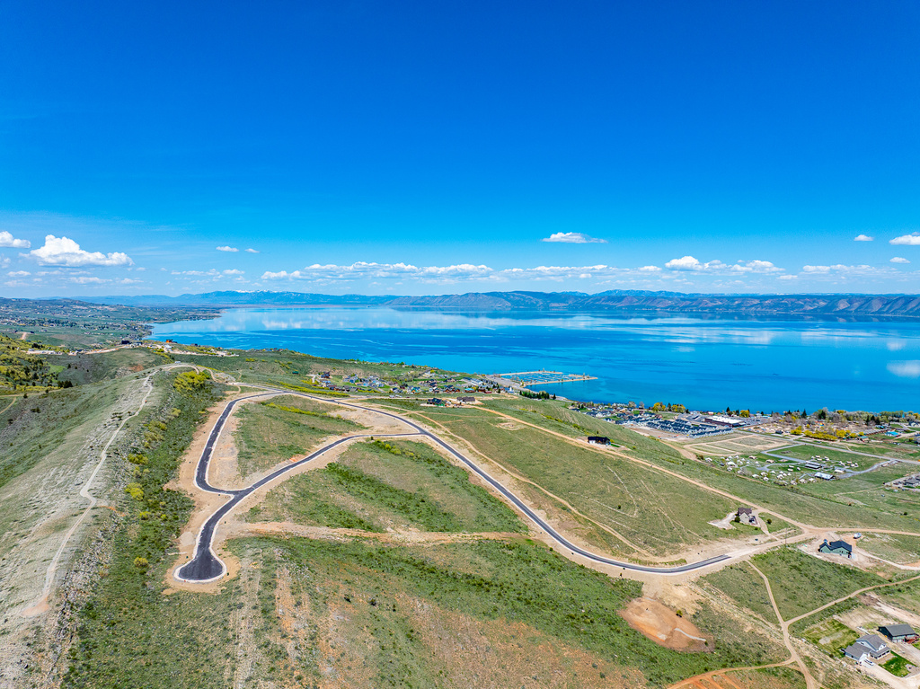 443 N LAKEVIEW RIDGE RD Garden City, UT 84028