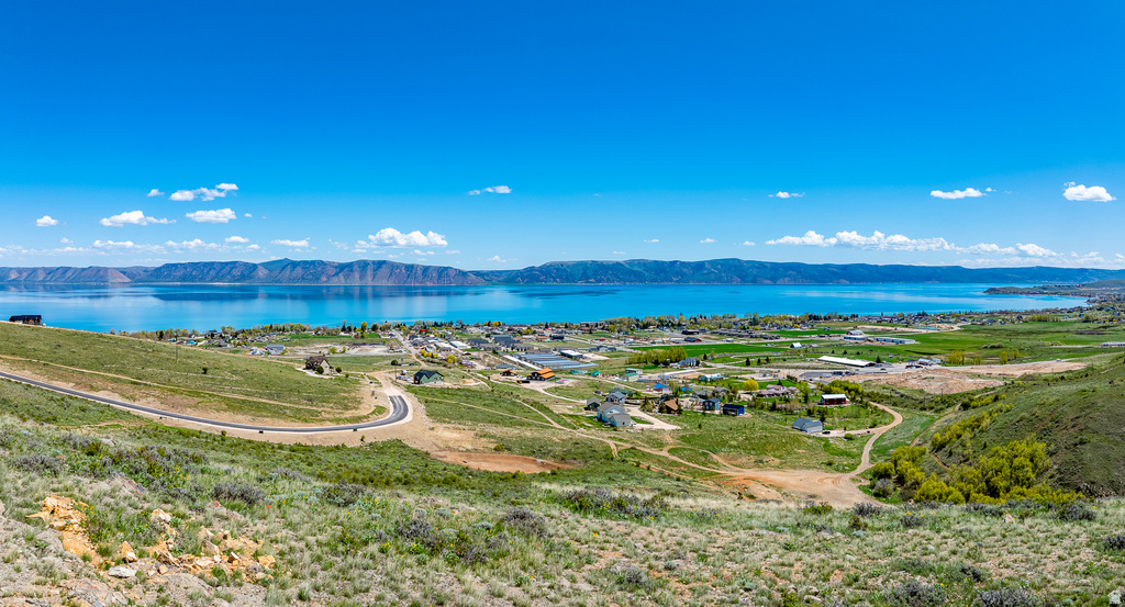 465 N LAKEVIEW RIDGE RD Garden City, UT 84028