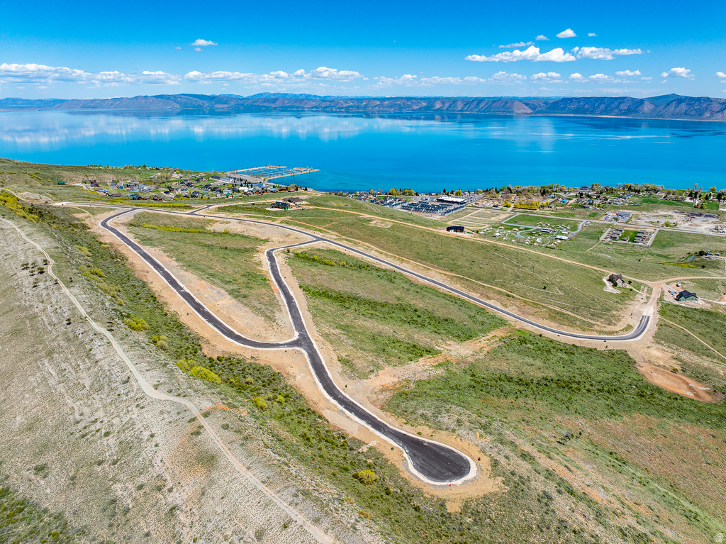 465 N LAKEVIEW RIDGE RD Garden City, UT 84028