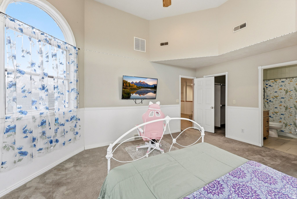 247 W 4050 N Pleasant View, UT 84414