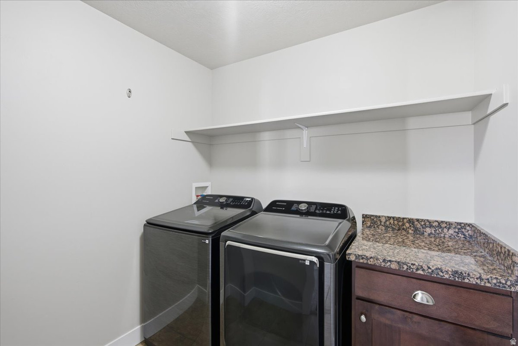 3856 W COASTAL DUNE DR South Jordan, UT 84009