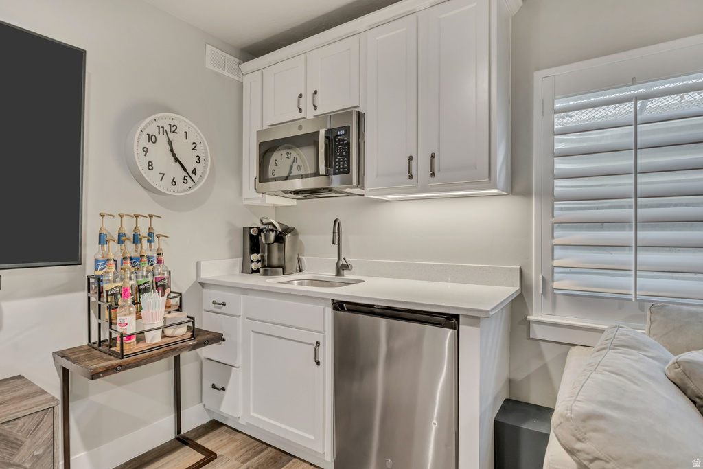 1877 W KAMARI DR South Jordan, UT 84095