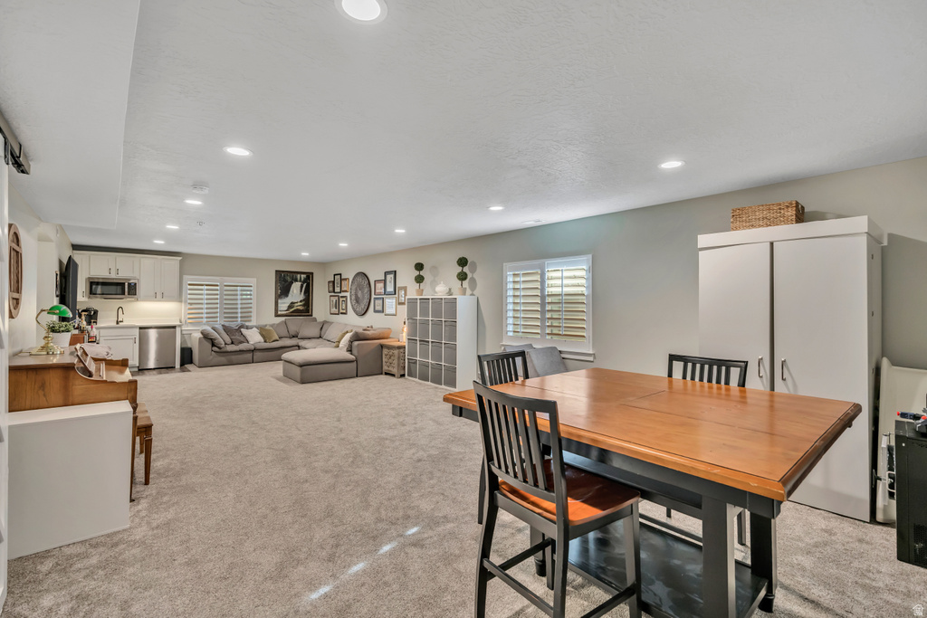 1877 W KAMARI DR South Jordan, UT 84095