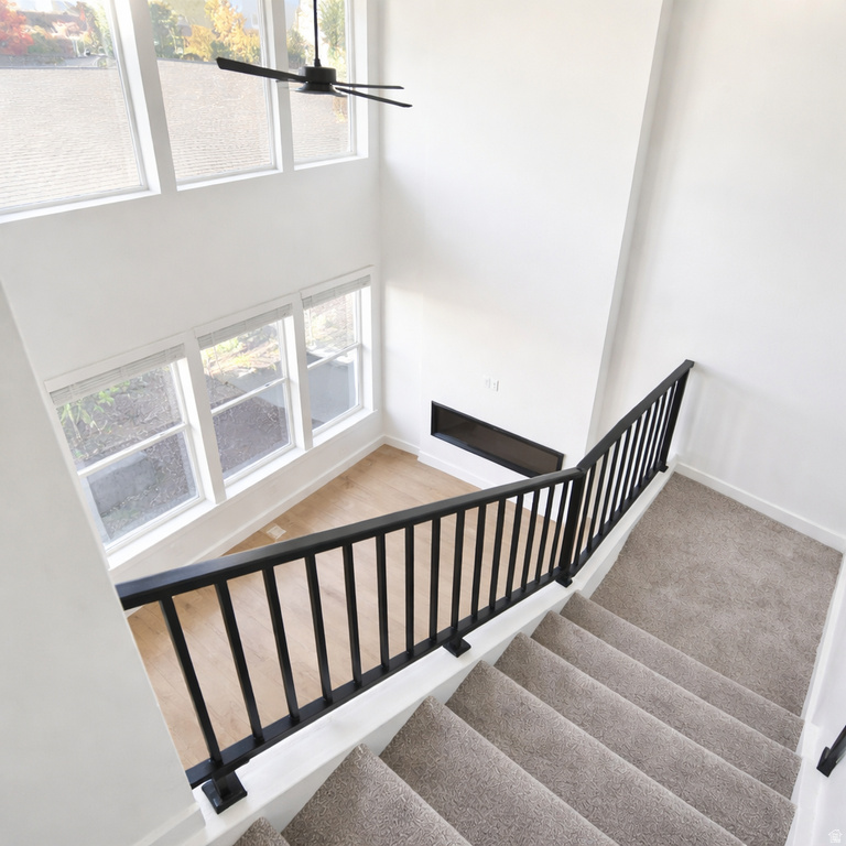 283 E VAUGHN LN #12 Midvale, UT 84047