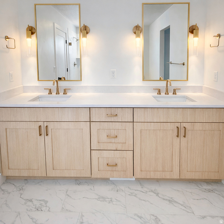 283 E VAUGHN LN #12 Midvale, UT 84047