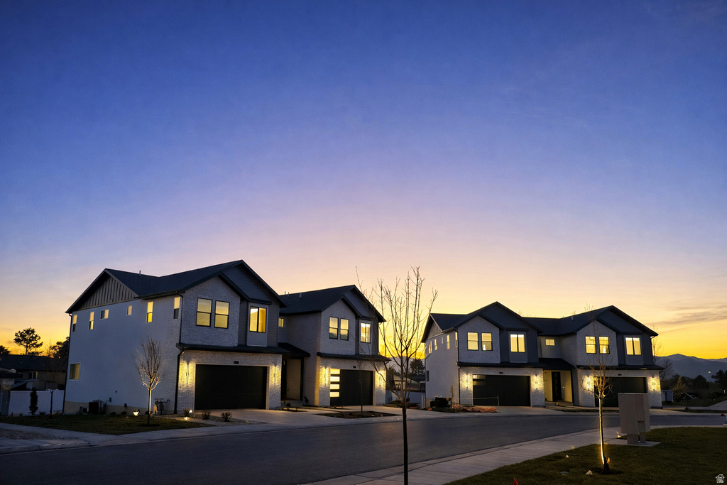 283 E VAUGHN LN #12 Midvale, UT 84047