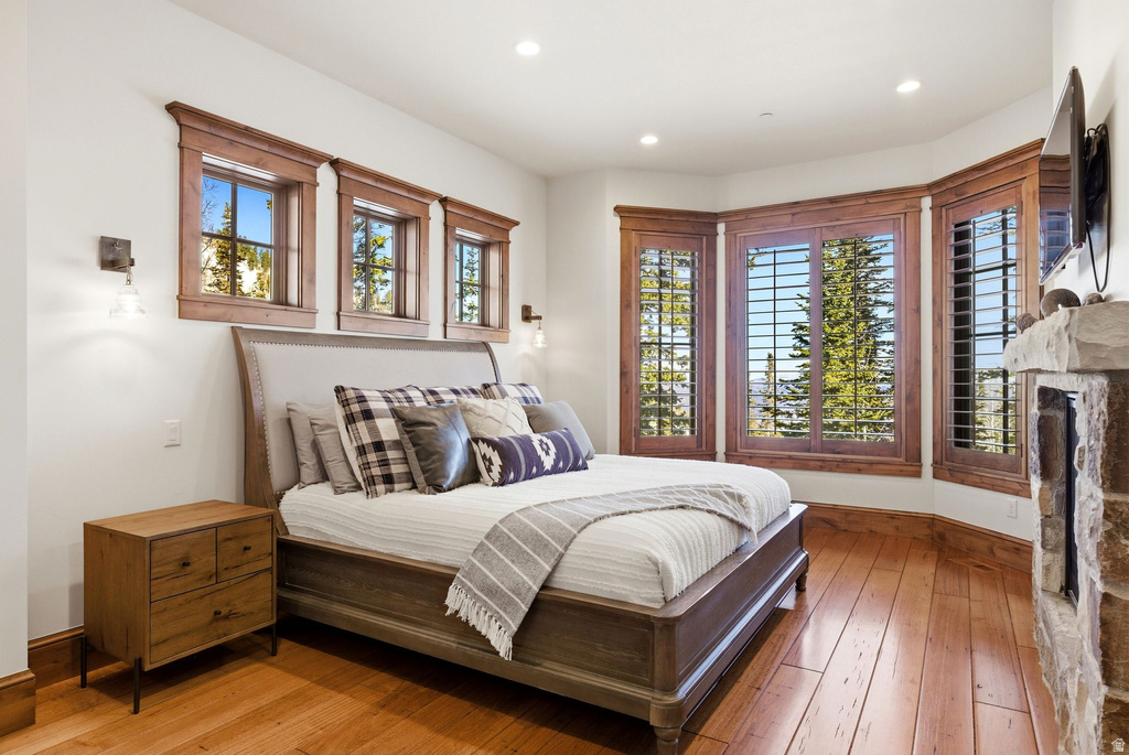 137 WHITE PINE CANYON RD Park City, UT 84060