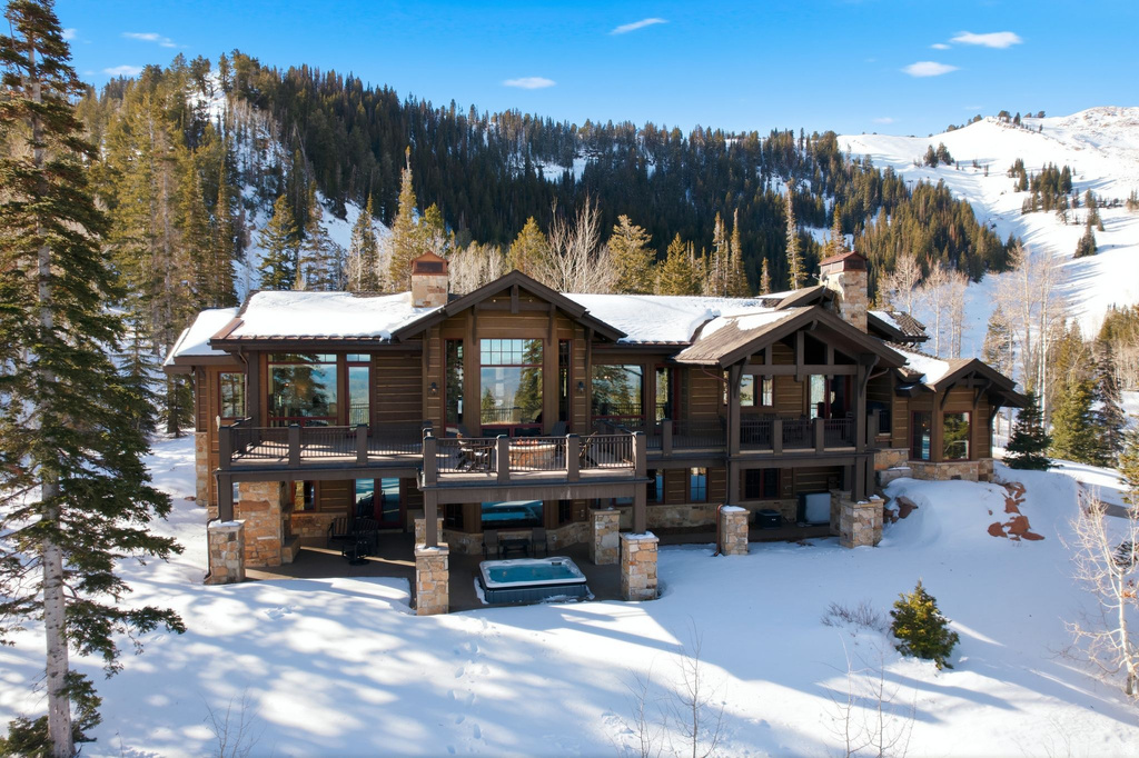 137 WHITE PINE CANYON RD Park City, UT 84060