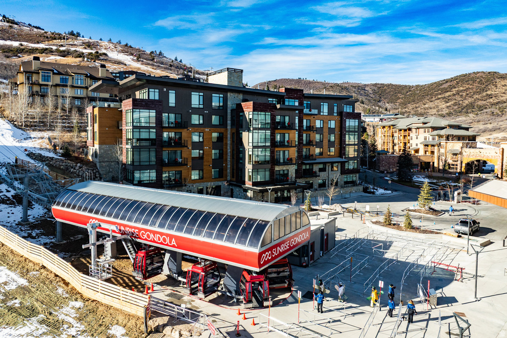 2431 W HIGH MOUNTAIN RD #301 Park City, UT 84098