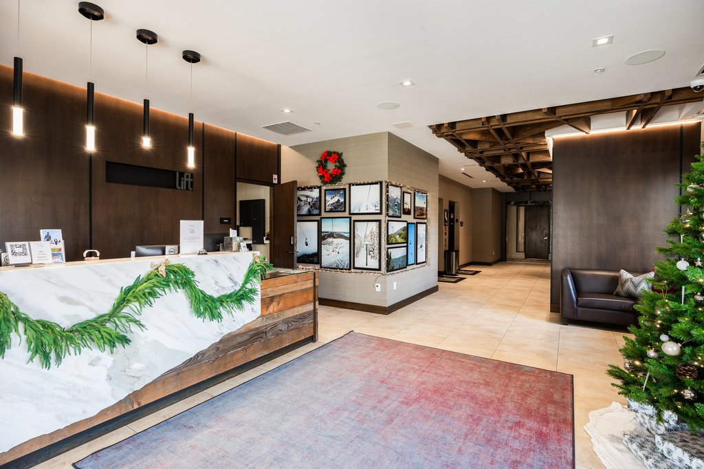 2431 W HIGH MOUNTAIN RD #301 Park City, UT 84098