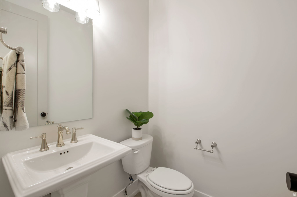 298 N AMBER LN Layton, UT 84041