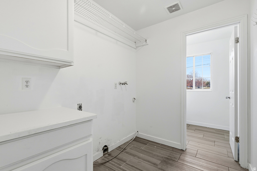 2679 W BUILDERS DR Taylorsville, UT 84118