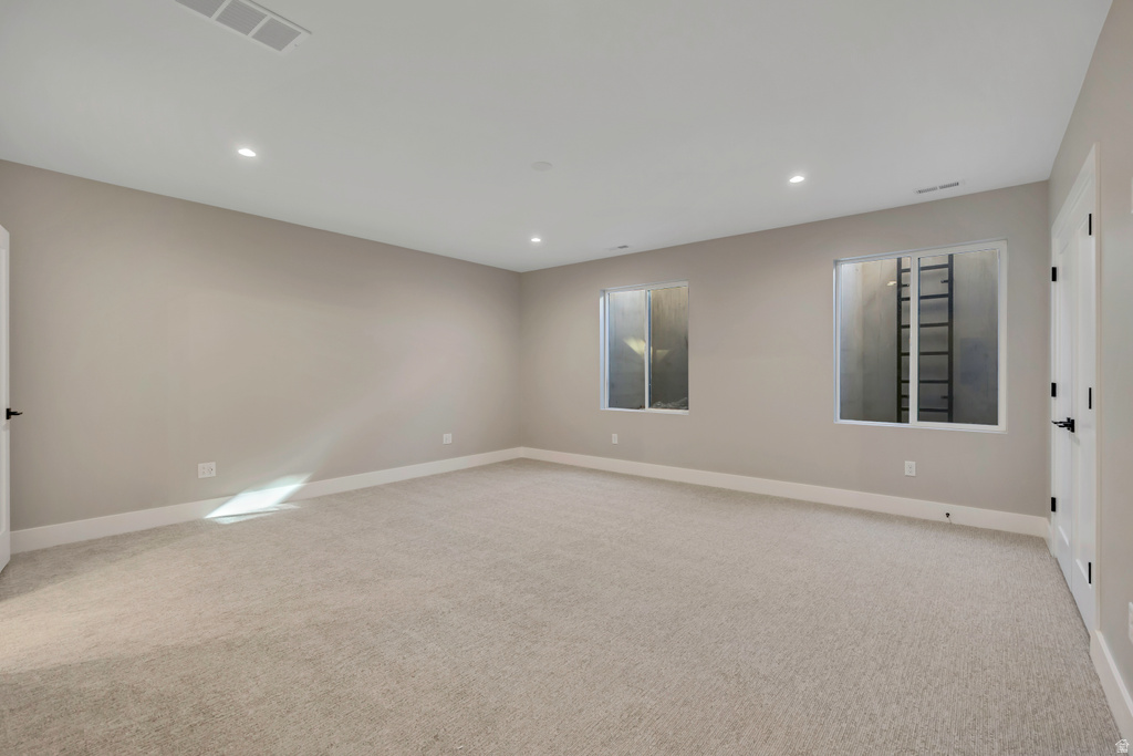 3168 W CHALK CREEK WAY South Jordan, UT 84095