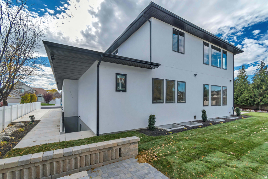 3168 W CHALK CREEK WAY South Jordan, UT 84095