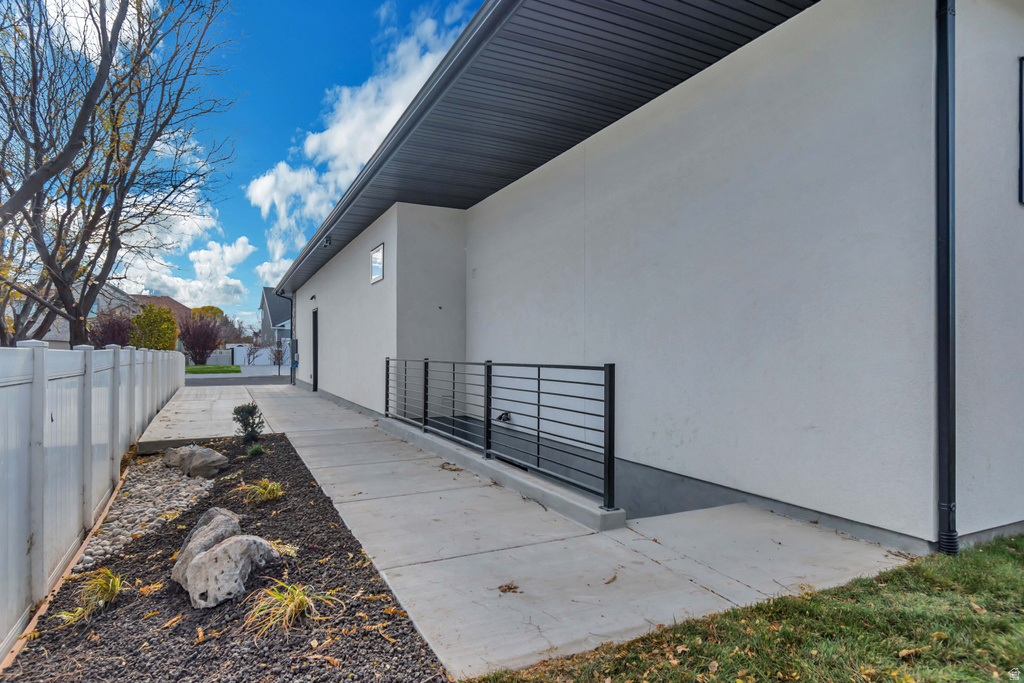 3168 W CHALK CREEK WAY South Jordan, UT 84095