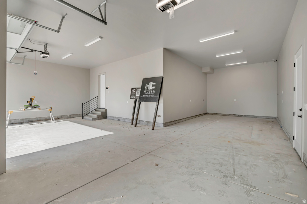 3168 W CHALK CREEK WAY South Jordan, UT 84095