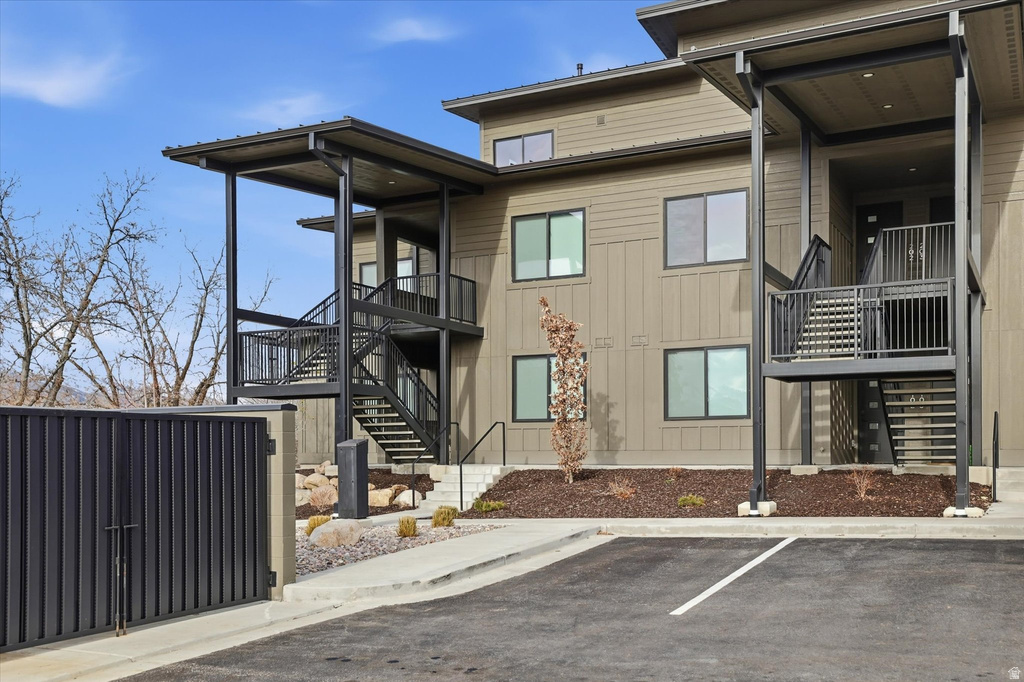 3884 N 4975 E #B101 Eden, UT 84310