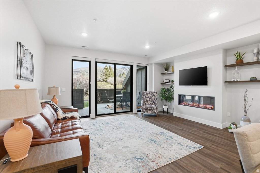 3884 N 4975 E #B101 Eden, UT 84310