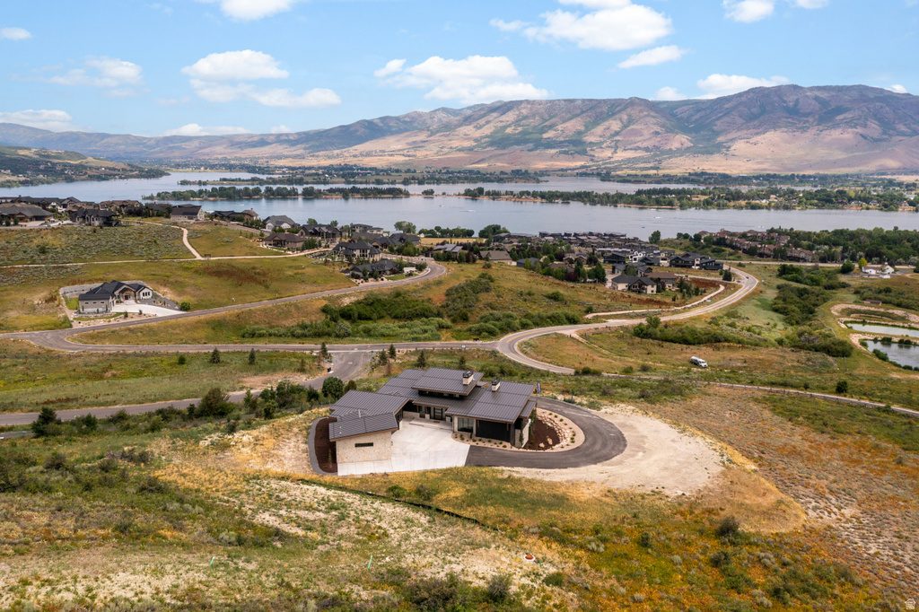 6251 E LEGACY DR Huntsville, UT 84317