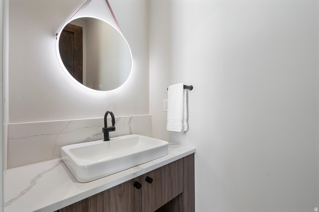 6251 E LEGACY DR Huntsville, UT 84317