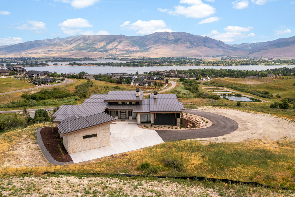 6251 E LEGACY DR Huntsville, UT 84317