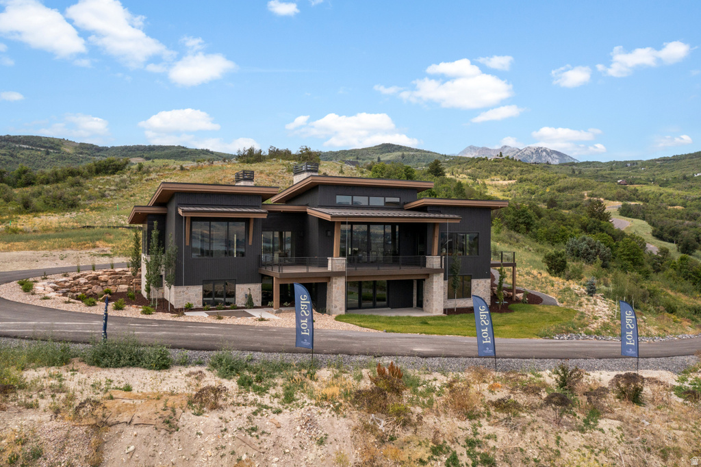 6251 E LEGACY DR Huntsville, UT 84317