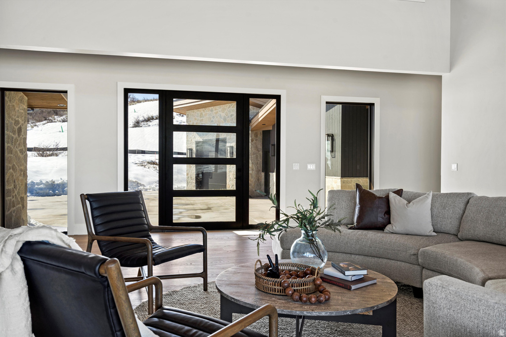 6251 E LEGACY DR Huntsville, UT 84317