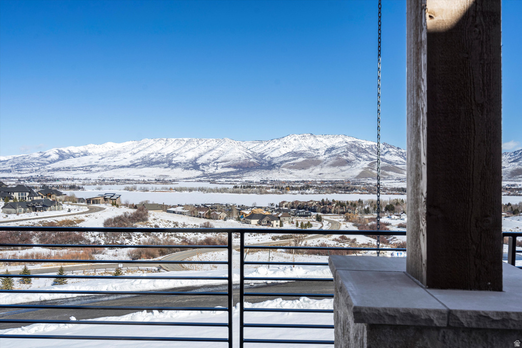 6251 E LEGACY DR Huntsville, UT 84317