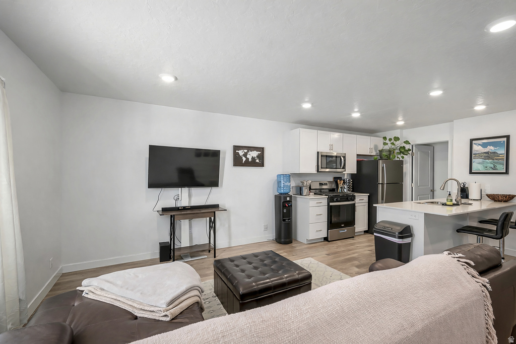 424 N ARTESIAN Lehi, UT 84048