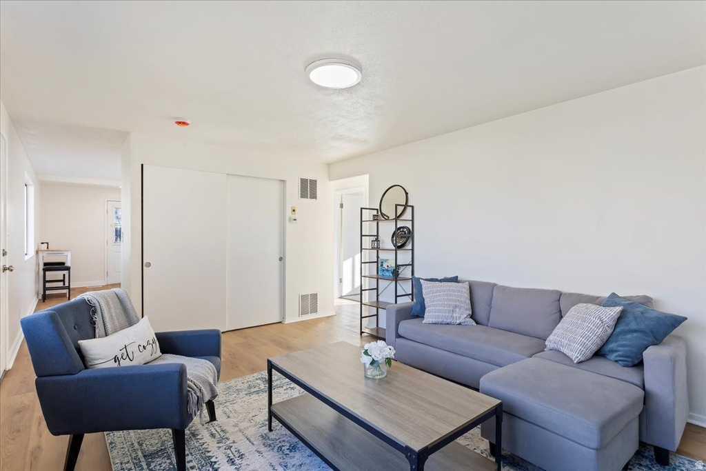 2419 W 5850 S Roy, UT 84067