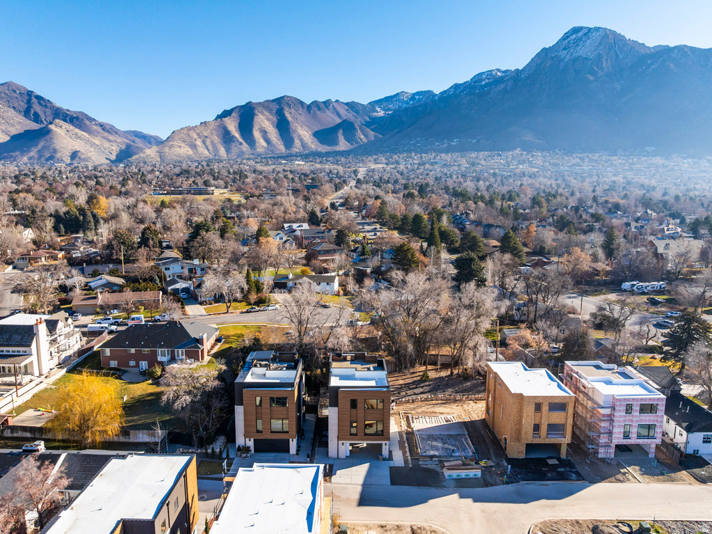 4447 S HOLLADAY PARK LN Holladay, UT 84124