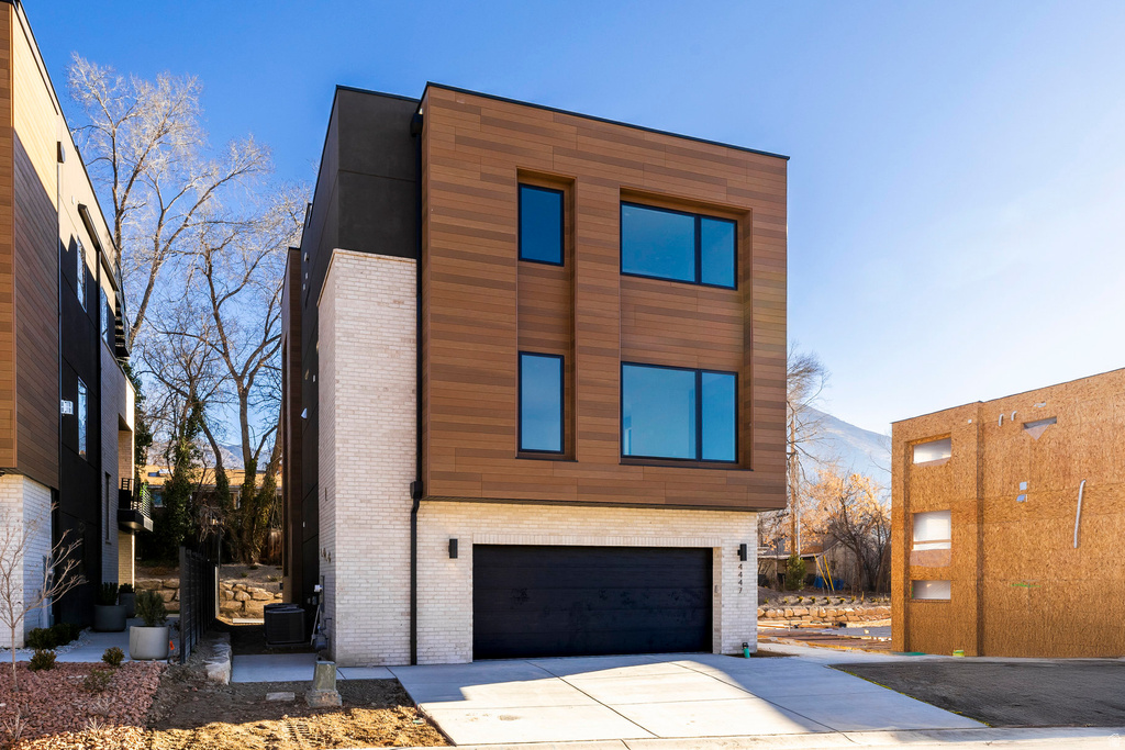 4447 S HOLLADAY PARK LN Holladay, UT 84124