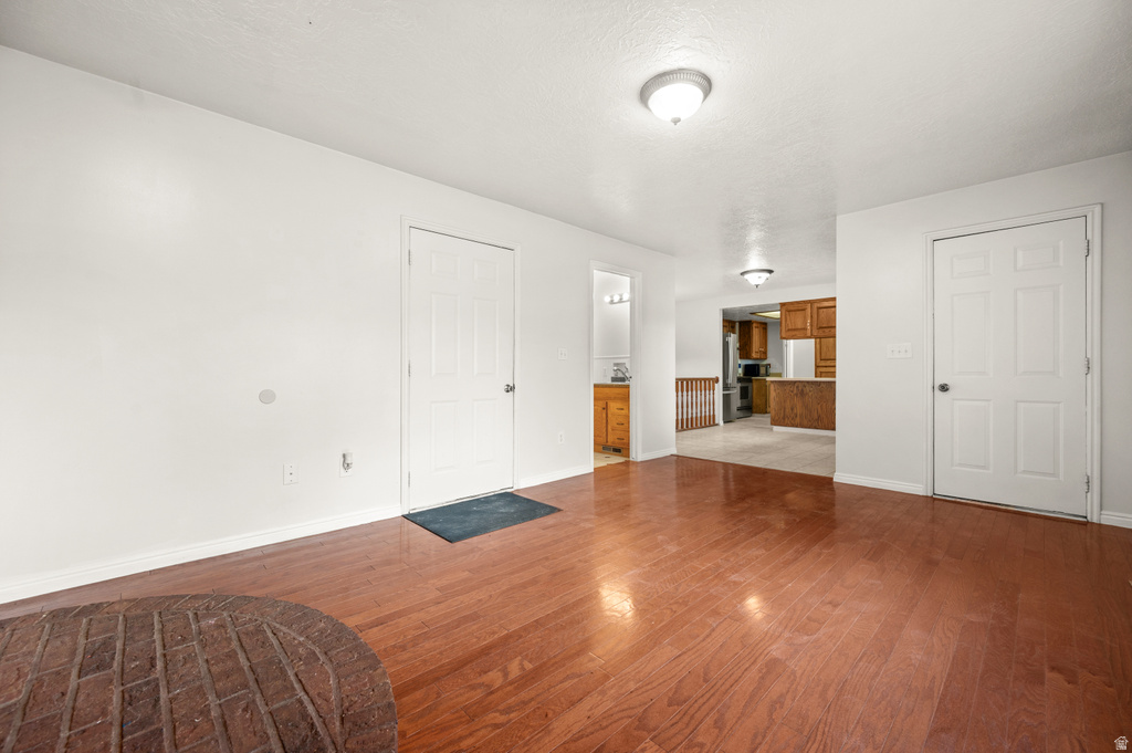 2455 S BLUFF RD Syracuse, UT 84075