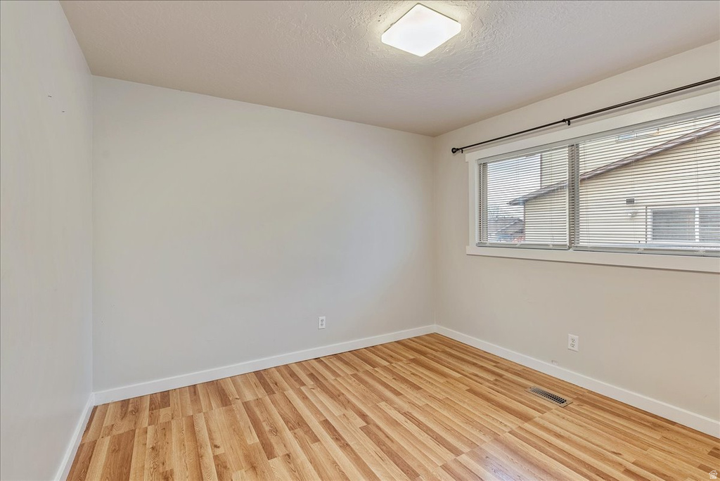 112 W 2050 N Sunset, UT 84015