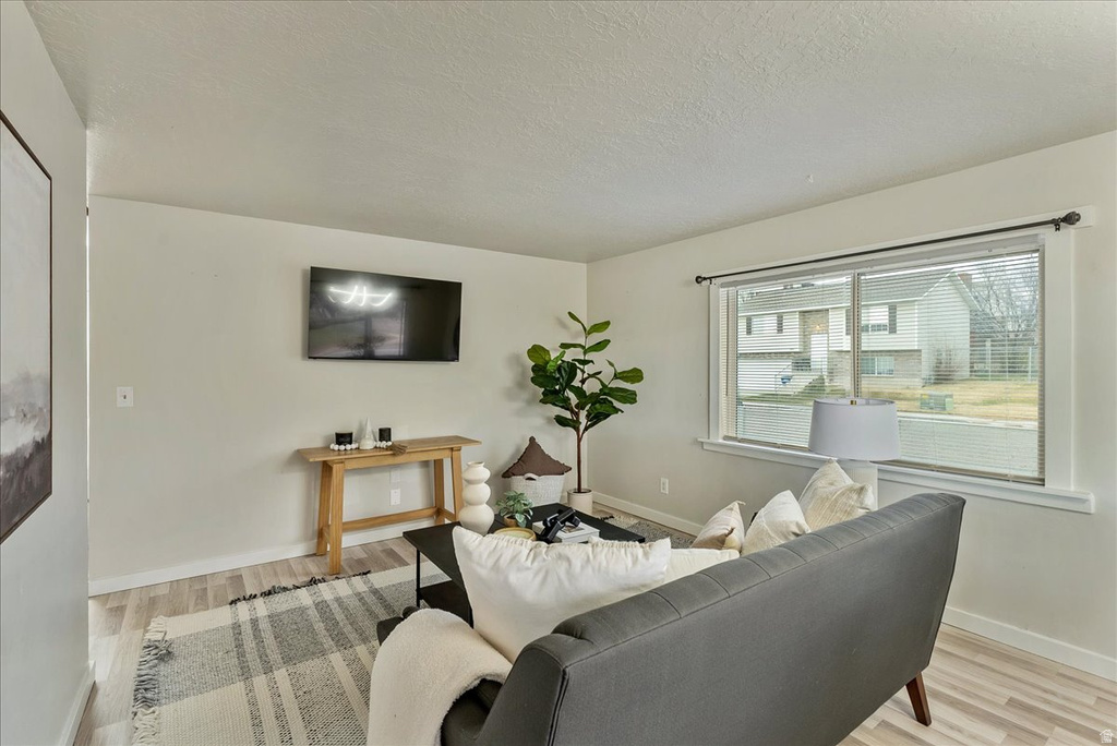 112 W 2050 N Sunset, UT 84015