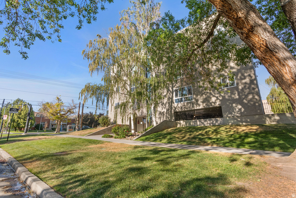 207 S 600 E #2E Salt Lake City, UT 84102